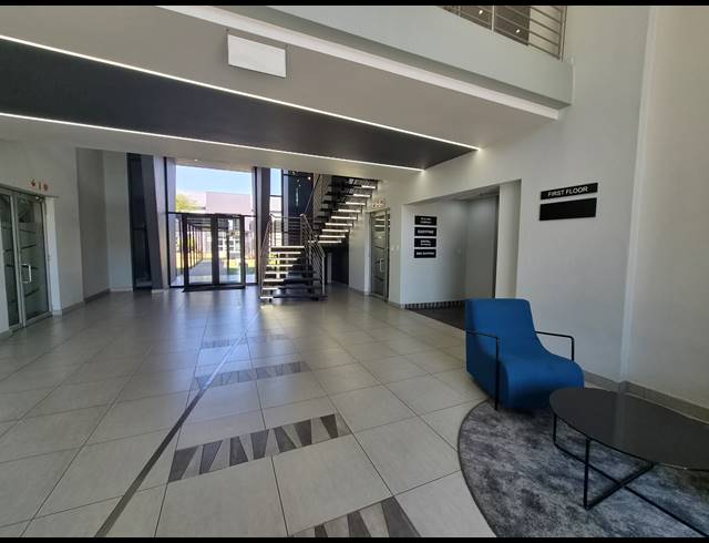 334M² OFFICE TO LET IN HALFWAY GARDENS
